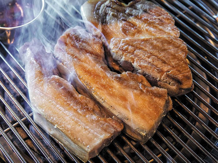 삼겹살에 소주 3잔만 마셔도…한국인 대장암 위험 64% 뛴다
관련 이미지
기본모드