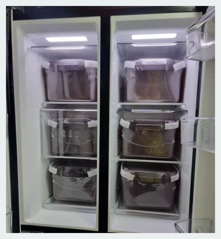 LG 김치냉장고 스탠드형 내부