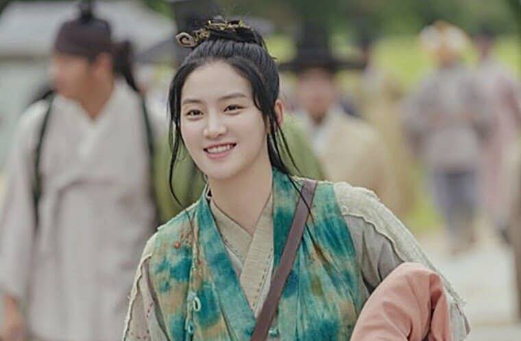 배우-박주현