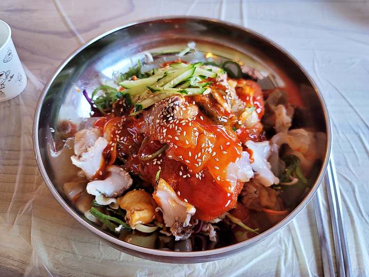 보령 대천해수욕장 맛집 추천 생방송투데이 꼼치맑은탕 꼼치매운탕 주꾸미 볶음 굴찜 해물 특산물 한상 오늘방송 보고 먹고 즐기고 3GO