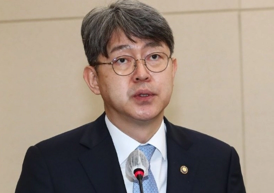  정무직 공무원 강신욱 통계조작 무혐의 이유