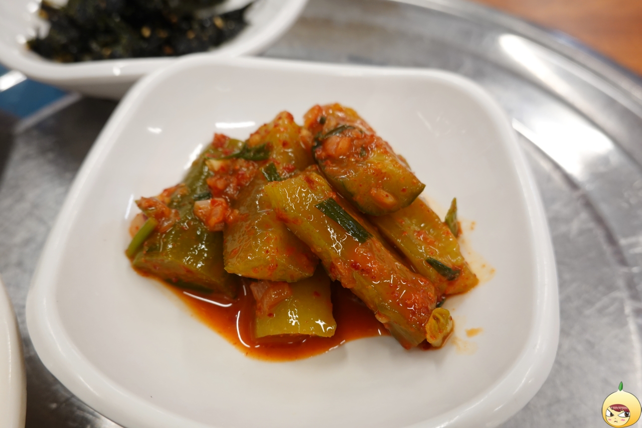 푹익은 오이무침