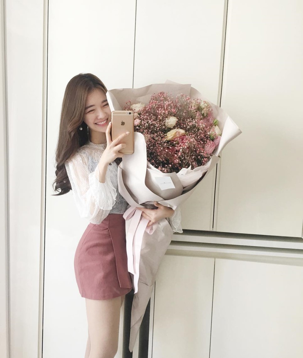 권혜인 기상캐스터 분홍원피스 움짤