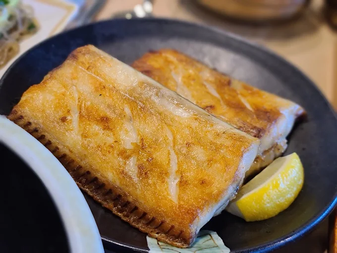 용인 수지 생선구이 '산으로간고등어'