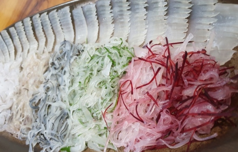 백반기행-영덕밥상-자연산회-축산항횟집