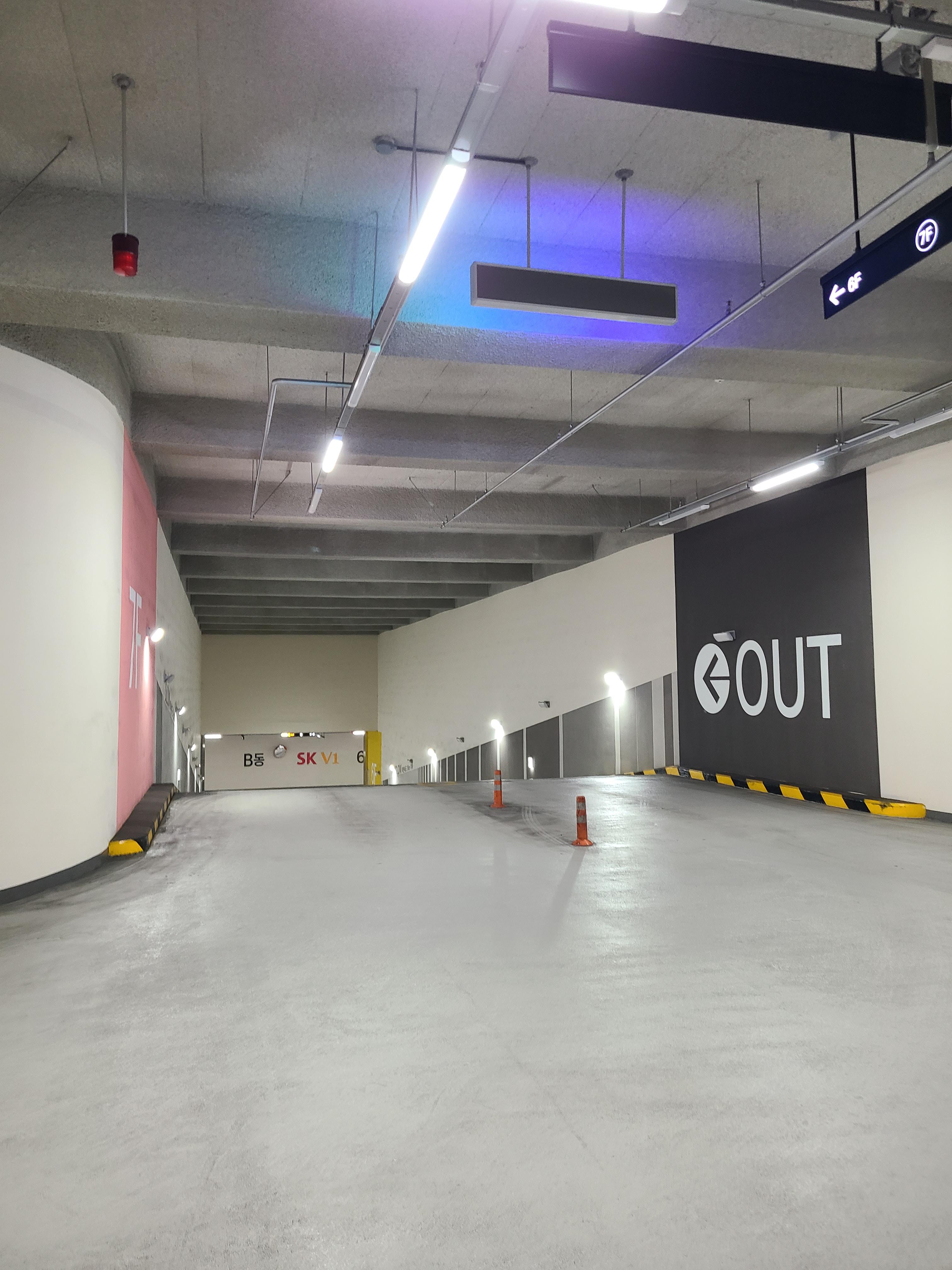 성남 SK V1 드라이브인 및 주차장3