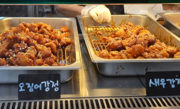 [6시 내고향] 강릉중앙시장 마늘닭강정&amp;#44; 오징어회&amp;#44; 화산빵&amp;#44; 누룽지오징어순대&amp;#44; 가오리무침&amp;#44; 부각 택배주문하기