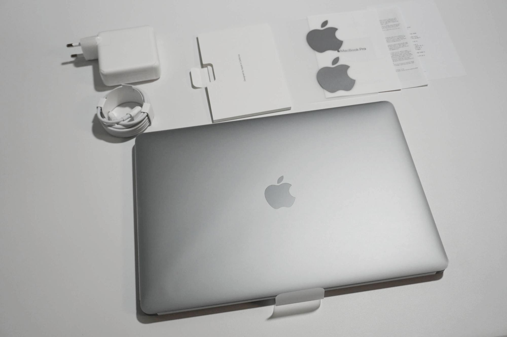 맥북프로 m1 모든 구성품