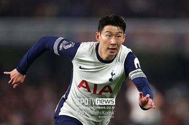 경기 중인 손흥민의 모습