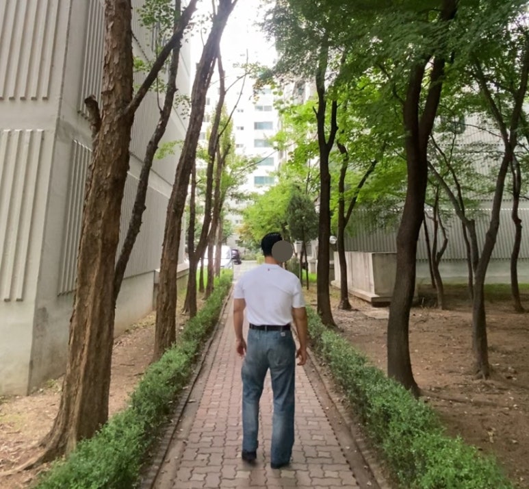 데일리룩(2024. 7. 7.) 클레버필드 빈티지 티셔츠, 폴로랄프로렌 패치 빈티지 워싱 청바지 데미지진, 유니클로 벨트, 폴로랄프로렌 레더 첼시 부츠, 카시오 A158W실버