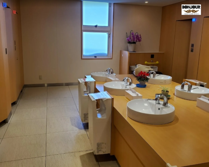 비에이휴게소 깔끔하고 넓은 화장실