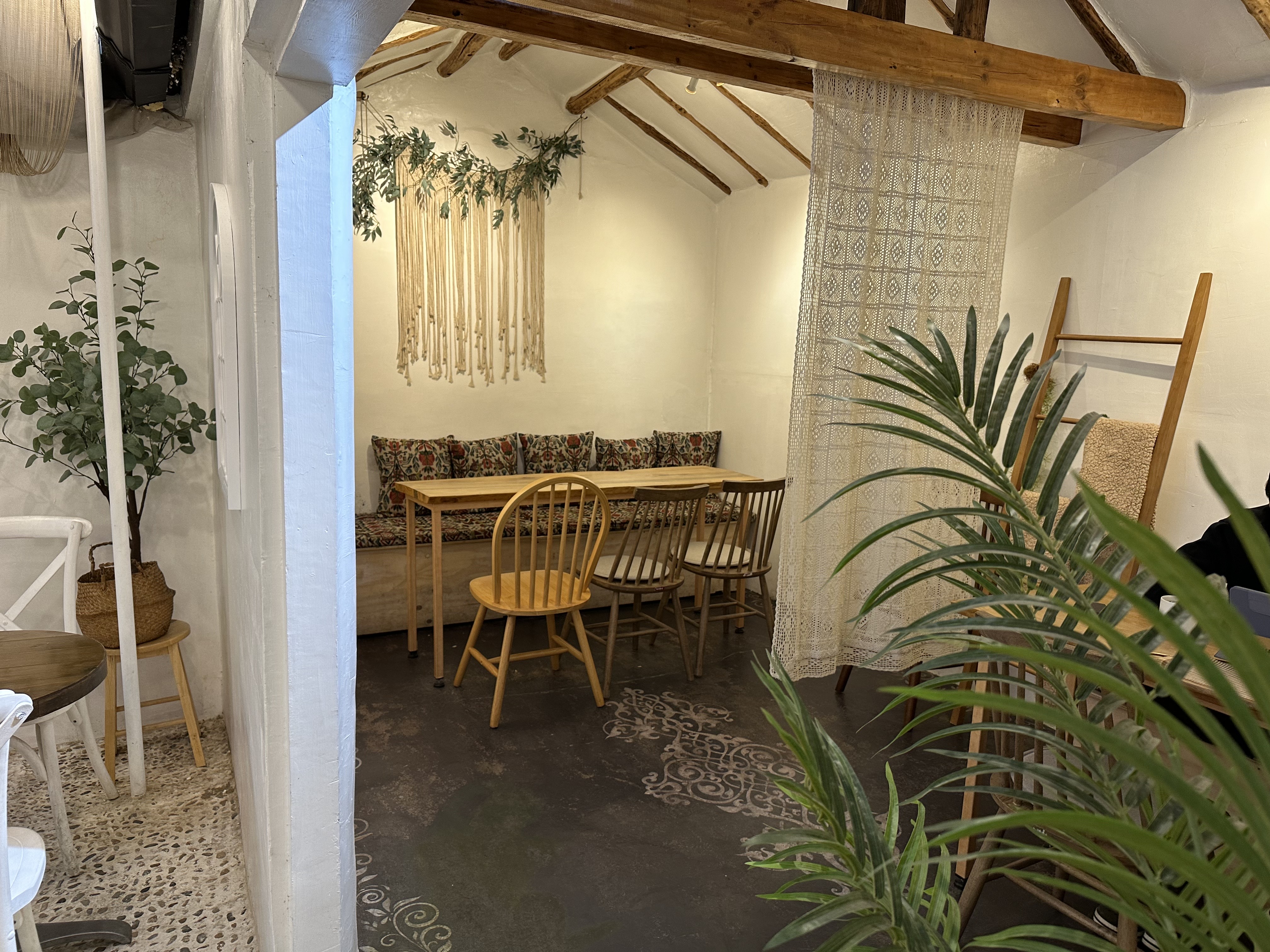 삽교-클래시커피-내부