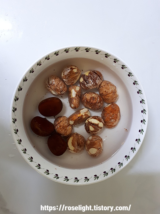 밤잘까는법-밤까기-밤까는방법