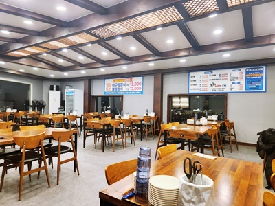 착한아구찜내부