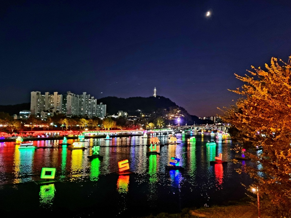 진주 남강유등축제 후기: 진주성&amp;#44; 촉석루&amp;#44; 부표 이용 팁&amp;#44; 골든튤립 호텔
