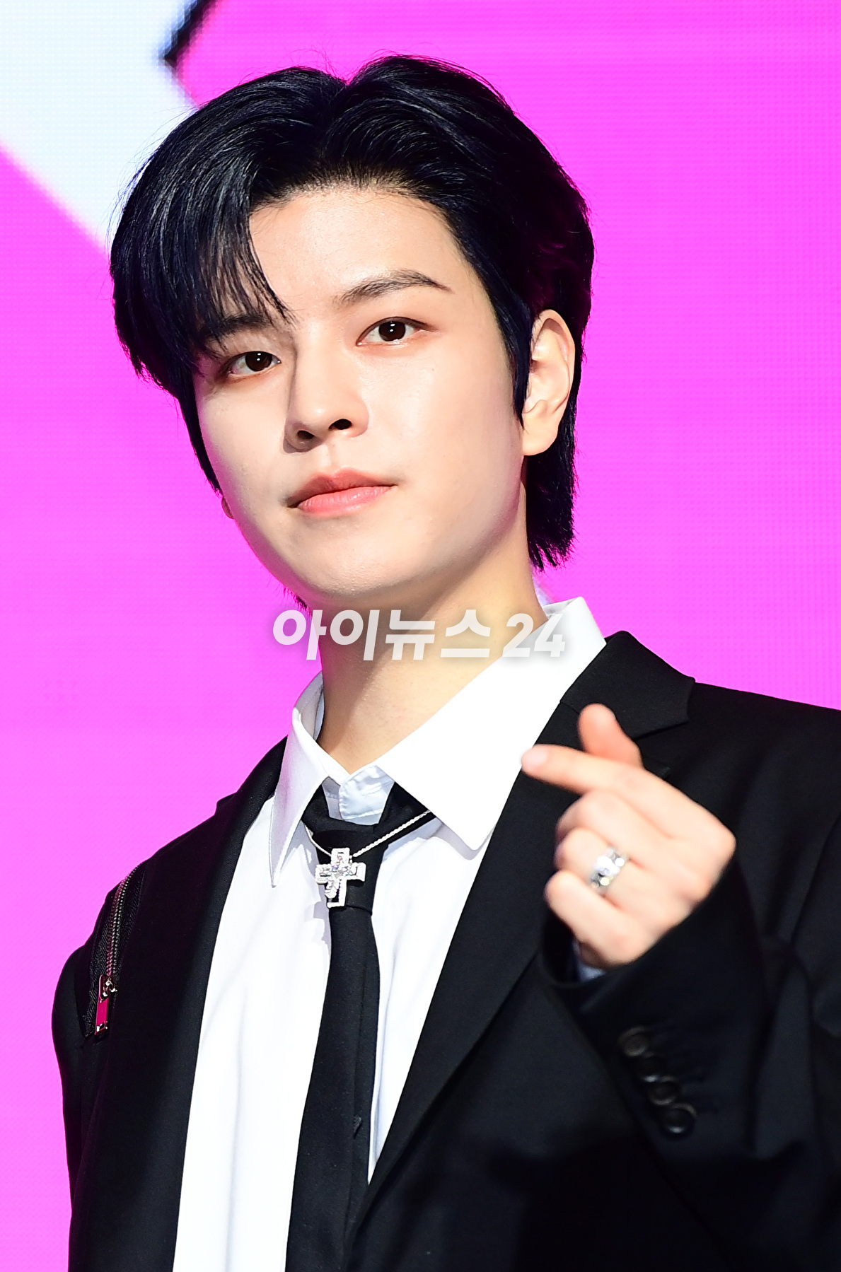 그룹 스트레이키즈 승민이 10일 오전 서울 영등포구 콘래드 서울에서 열린 스트레이키즈(Stray Kids) 새 미니앨범 '樂-STAR'(락스타) 발매 기념 기자간담회에서 포즈를 취하고 있다. [사진=정소희 기자]