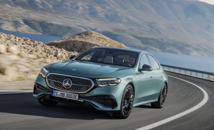 벤츠 E클래스 풀체인지 출시일, 가격, 디자인! (실내, 실외)