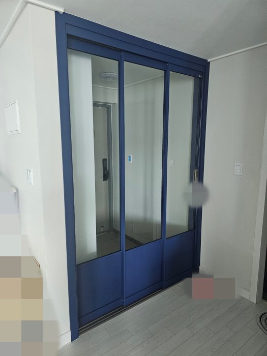 중문이 닫혀있는 모습