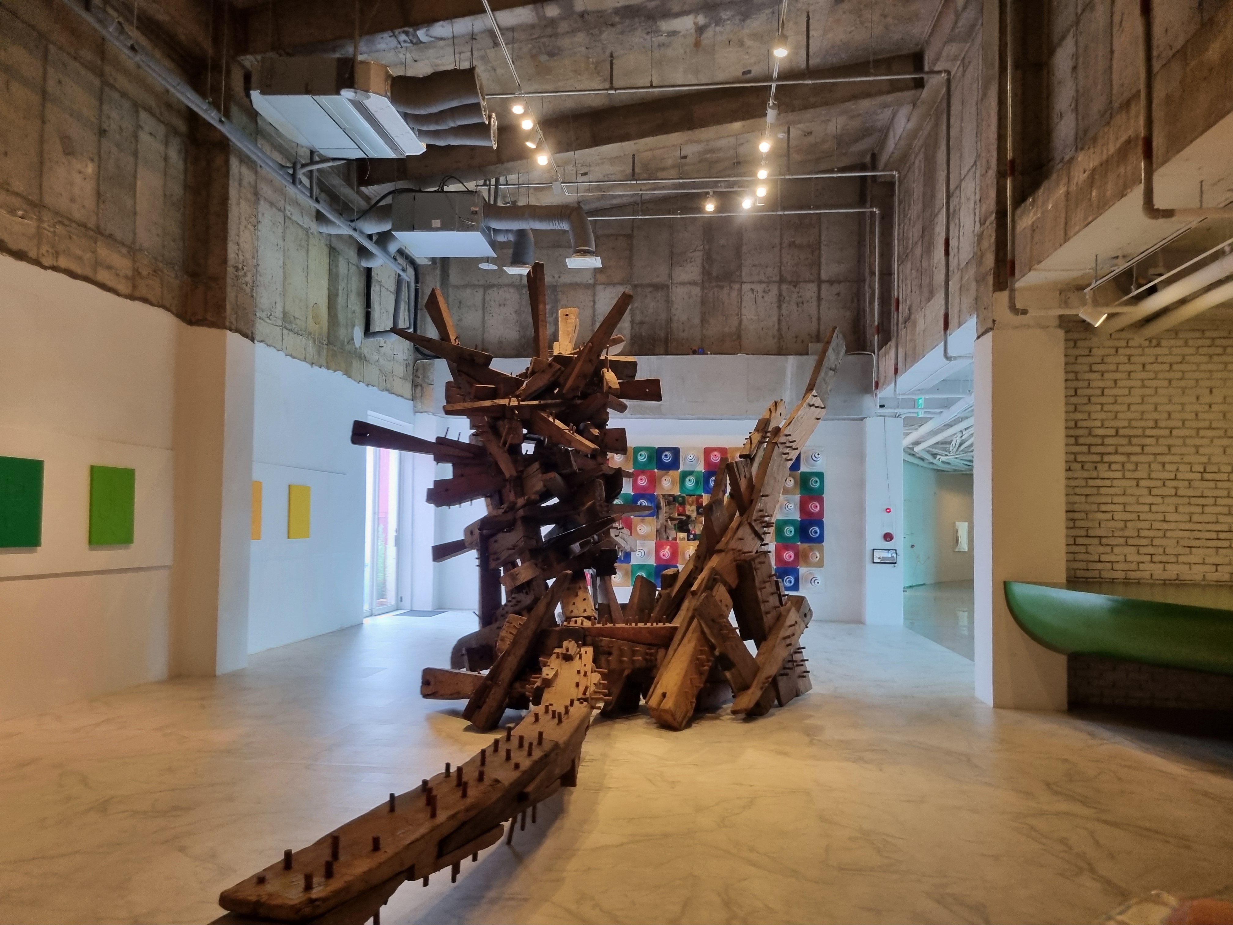 젊은달 와이파크