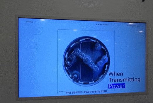 현대자동차&middot;기아,&nbsp;&lsquo;유니버설&nbsp;휠&nbsp;드라이브&nbsp;시스템&rsquo;&nbsp;세계&nbsp;최초&nbsp;공개 VIDEO: Hyundai, Kia Develop World's First Drive System with Drive Components inside Wheels