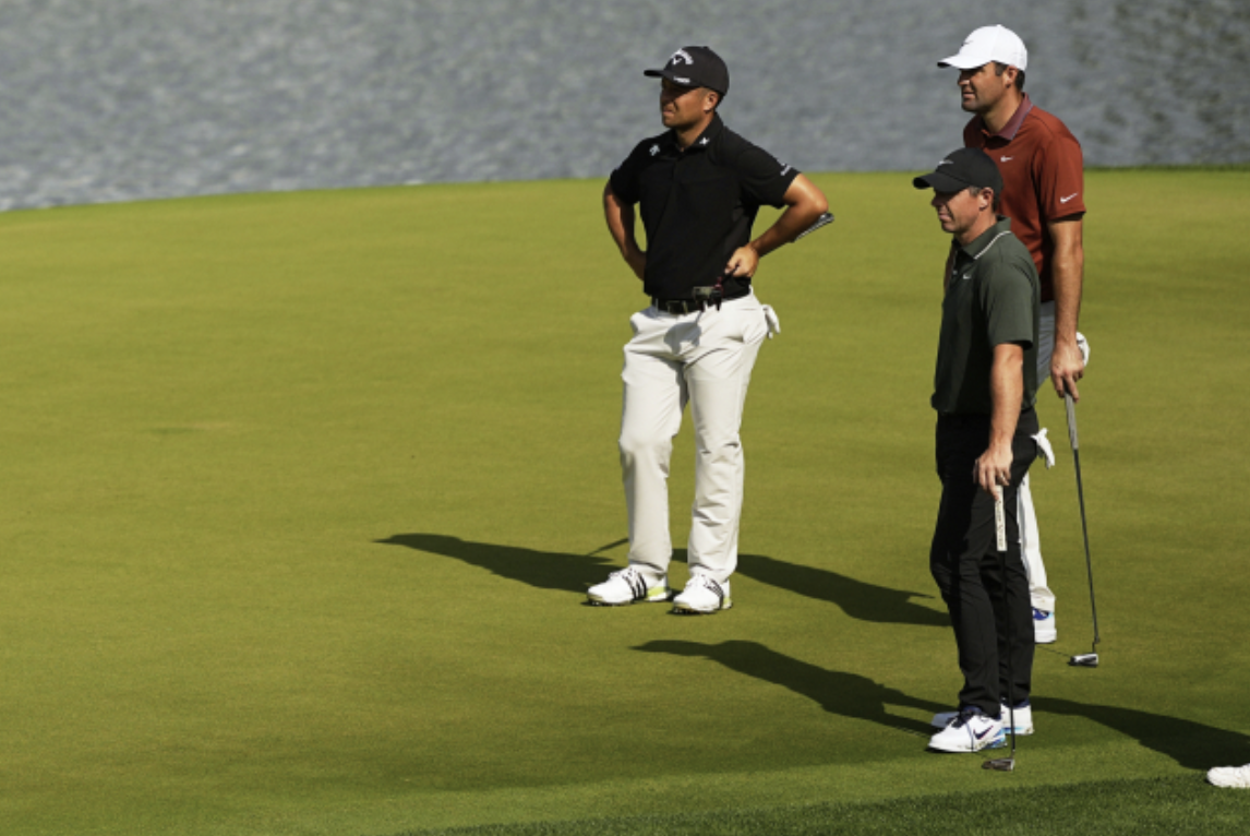 PGA챔피언십 1라운드에서 같은 조로 경기를 치른 (왼쪽부터) 잰더 쇼플리, 로리 매킬로이, 스코티 셰플러 (사진출처.AP연합뉴스)