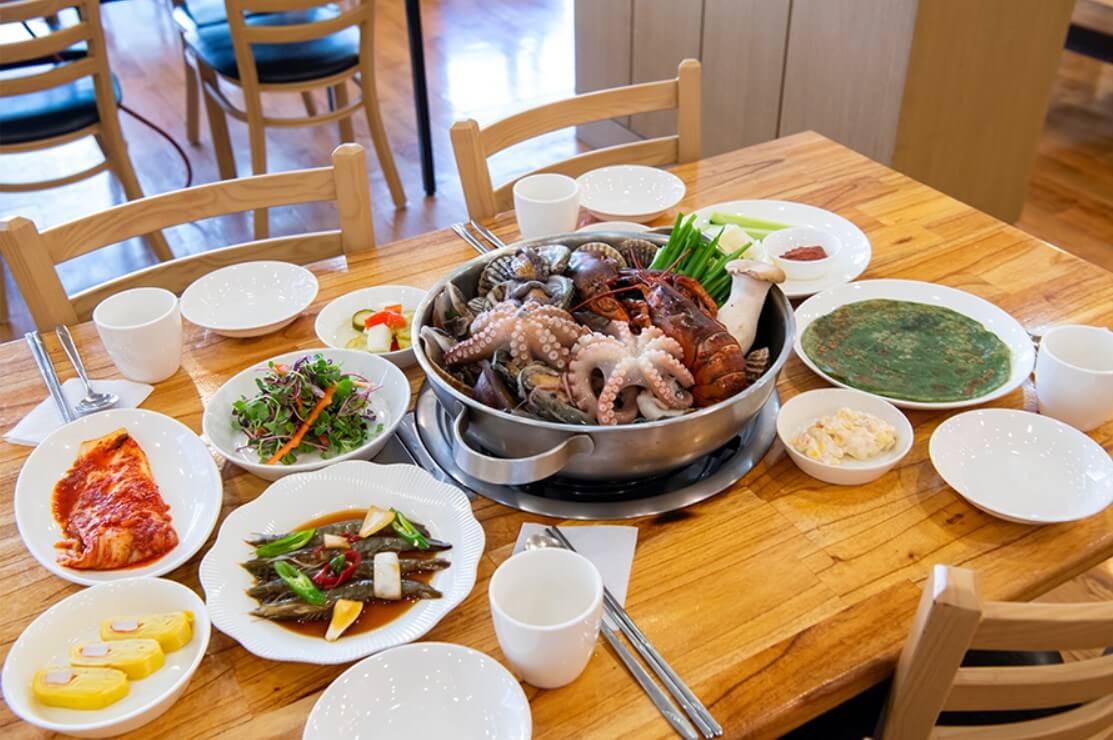 생생정보통 바닷가재해물탕 인천 부평 맛집 고수의 부엌