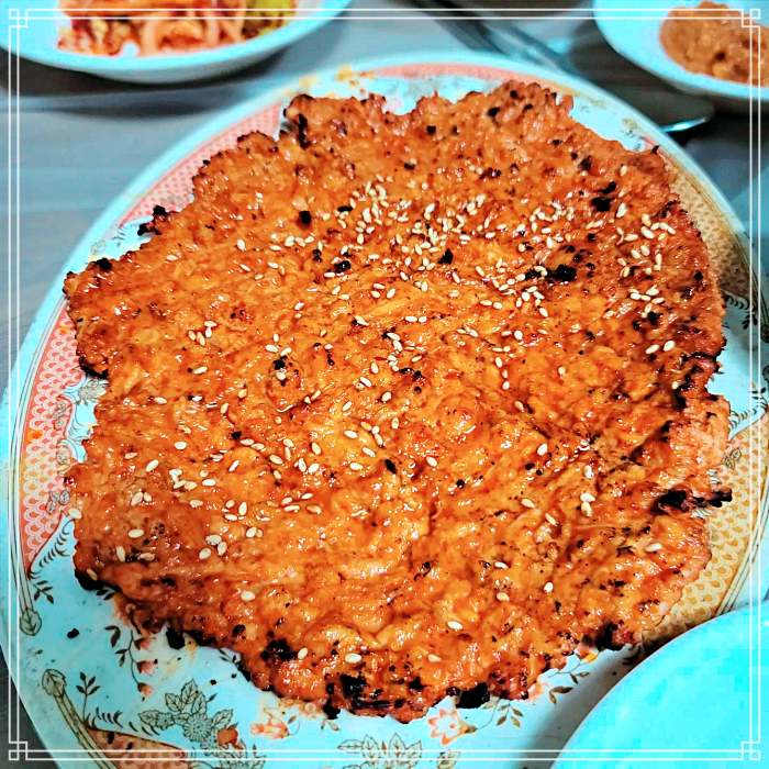 동네한바퀴 경북 청송 신천 닭살 부부 끓이는, 약수 보양식 닭불백숙 맛집
