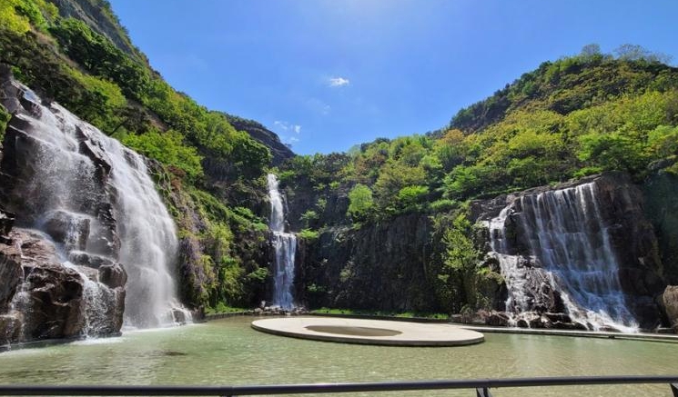 용마폭포공원