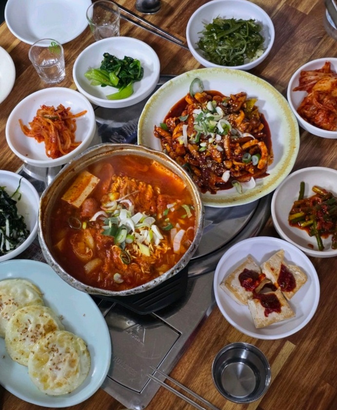 극한직업-경동시장-냄비밥