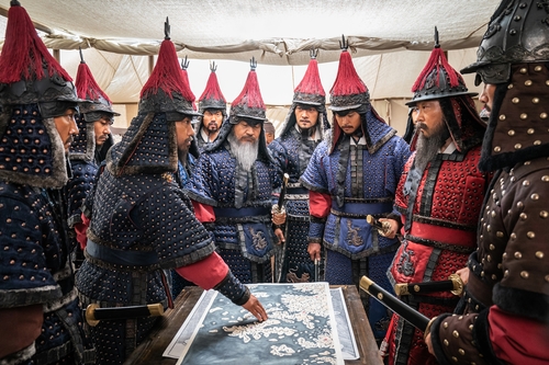 한산 영화 리뷰