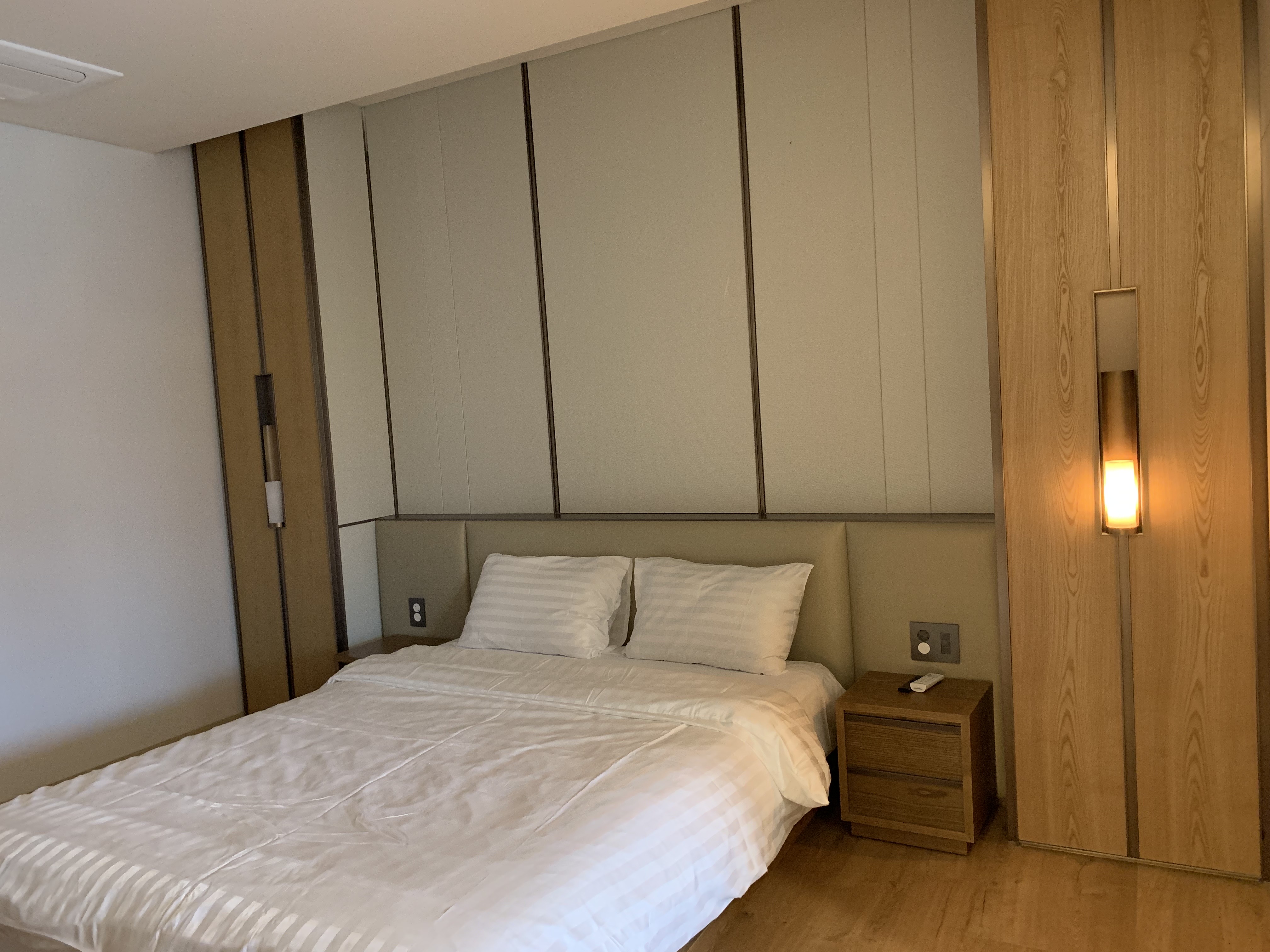 소노펠리체-델피노-실버스위트-침실2