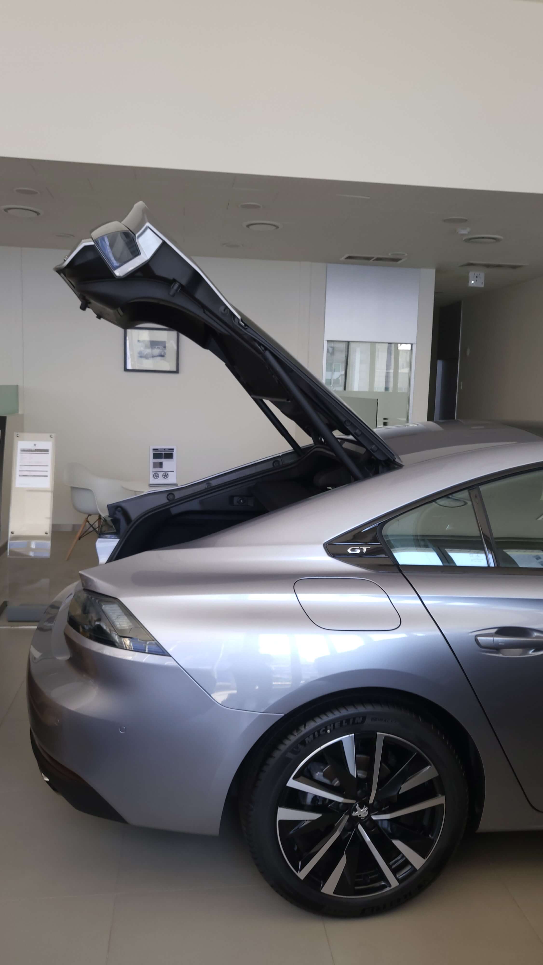 푸조 508 GT