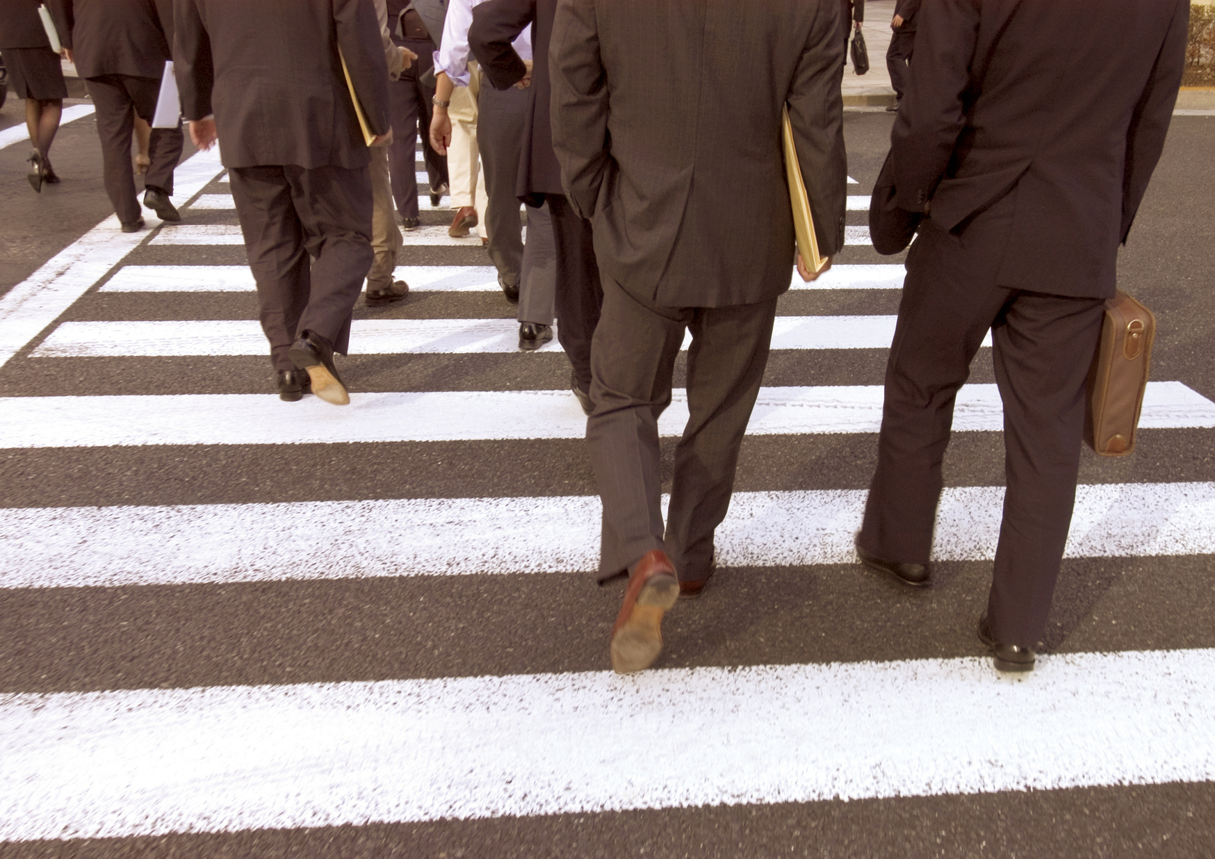 출근하는 사람들