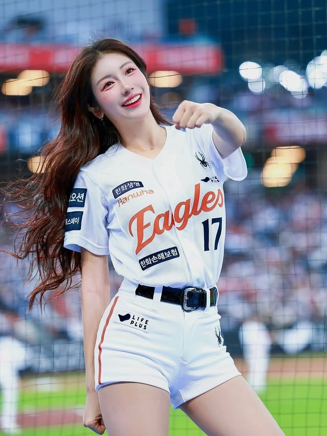 김연정 치어리더 프로필 총정리｜나이&middot;키&middot;몸매&middot;남편 하주석&middot;결혼&middot;한화 이글스 팀장&middot;인스타그램