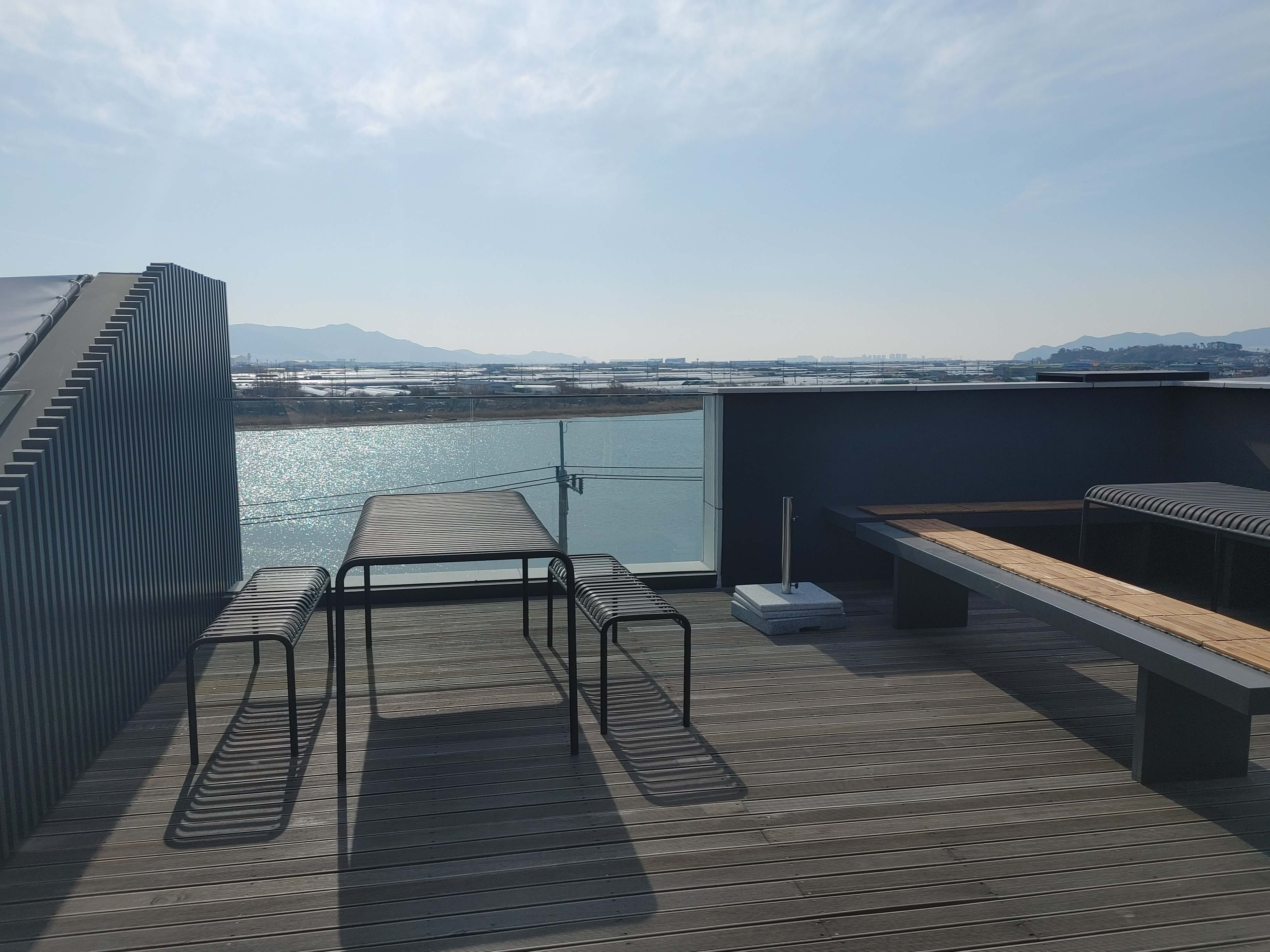 김해_강변뷰카페_라인25_루프탑