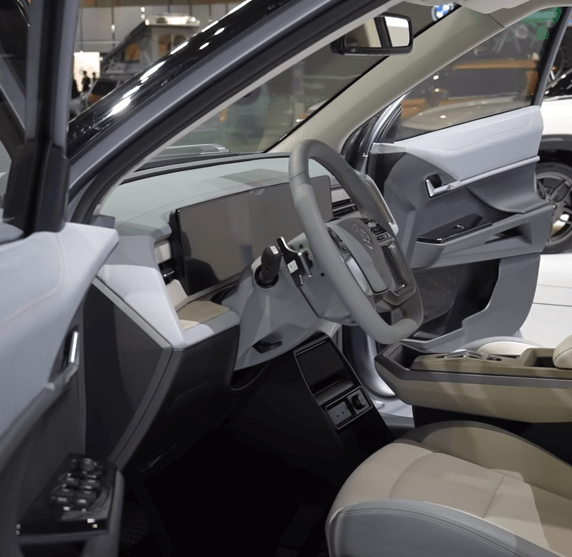 토레스-EVX-운전자석