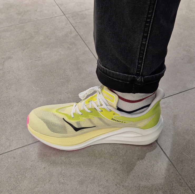 호카 로켓x3 슈퍼슈즈 편안한 쿠션