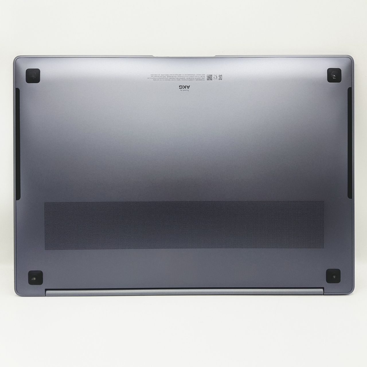 NT960XGK-KC51G 뒷면