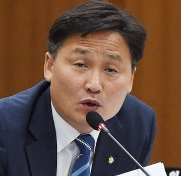 김영진 의원 프로필 나이 고향 학력 재산 페이스북