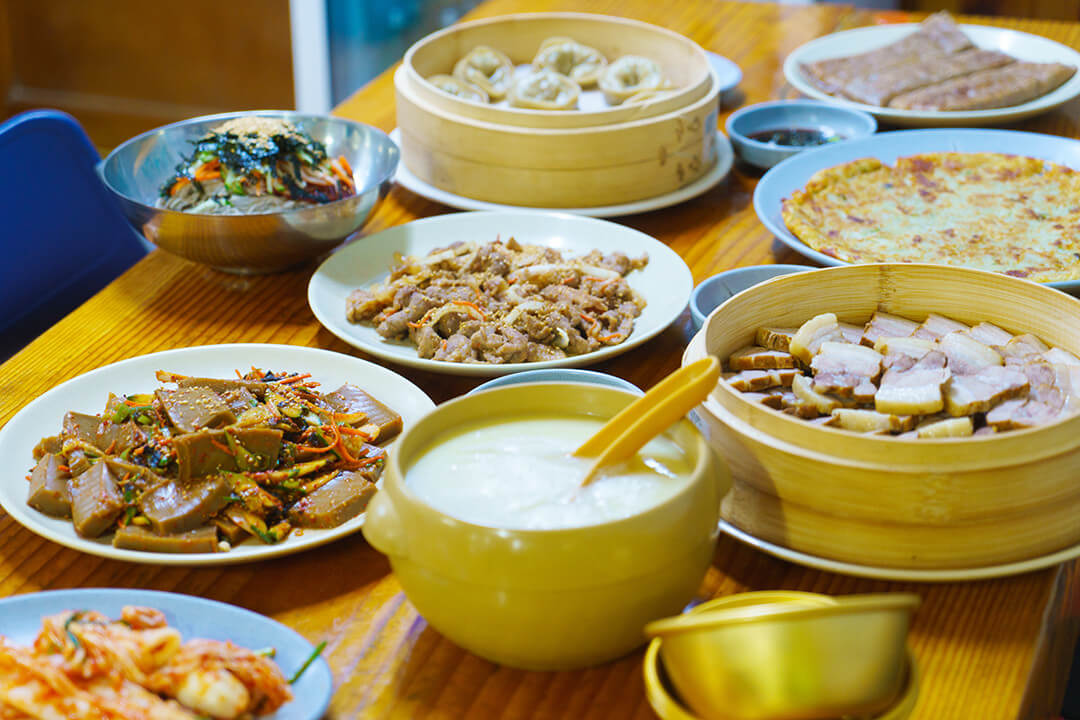 생생정보 할매~ 밥 됩니까? 강원도 메밀피 김치만둣국 맛집 검산막국수 (원조 막국수와 꿩만두 수육 맛집) 생생정보 2296회