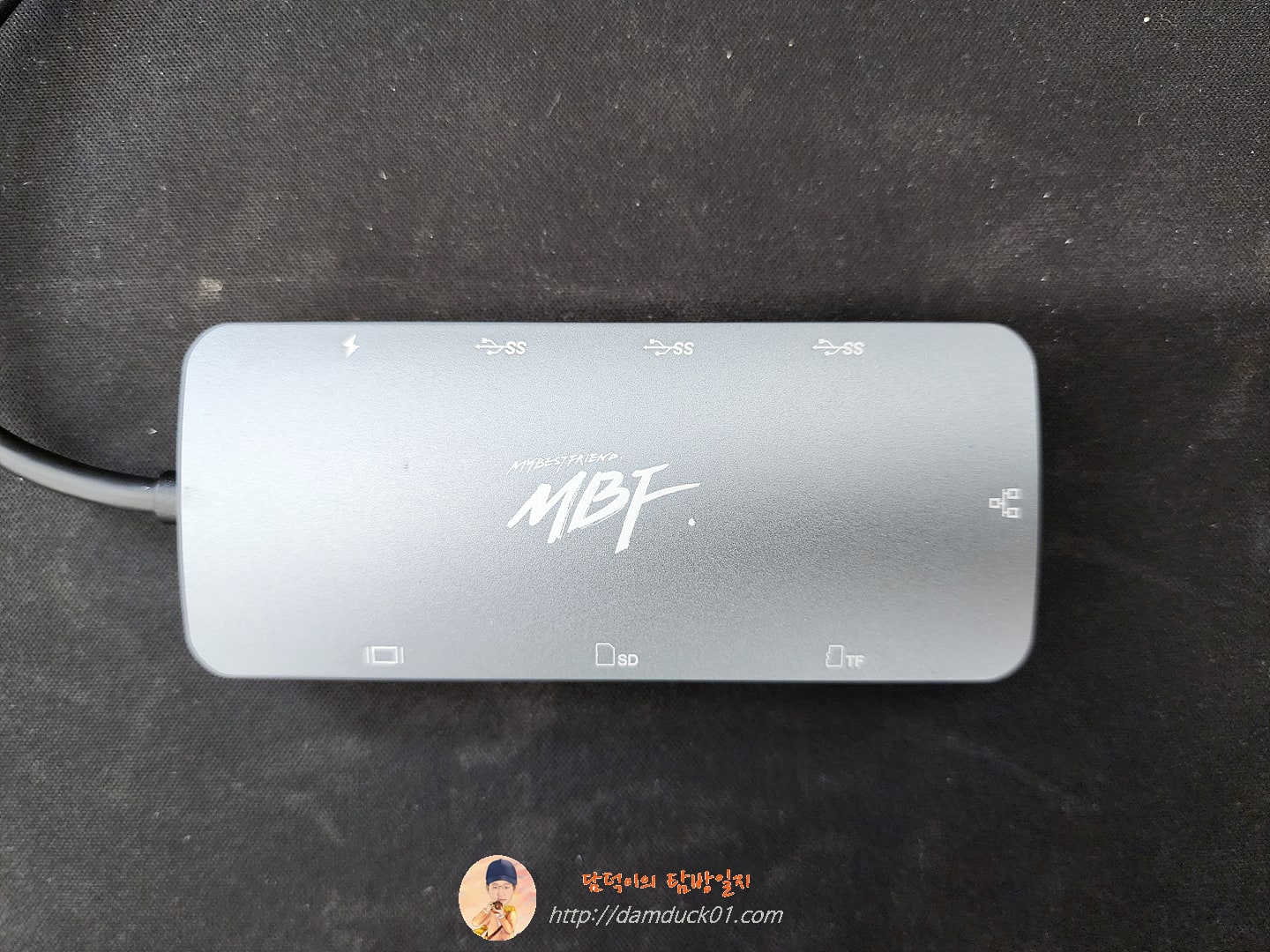 엠비에프 MBF-UC8IN1AC (8포트/USB 3.0 Type C)