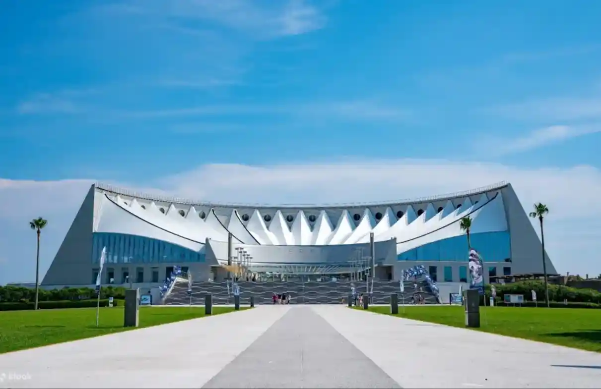 후쿠오카 우미노나카미치 마린월드 전경과 푸른 하늘