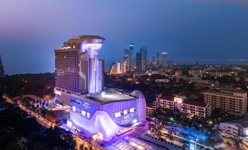Grande Centre Point Space Pattaya 는 독창적인 우주 테마 호텔