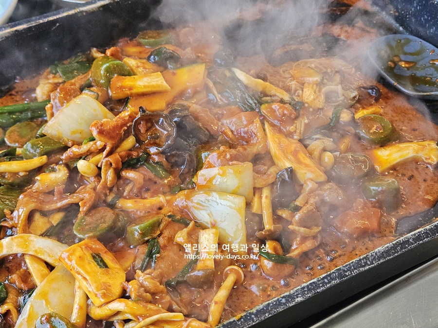 불국사 근처 맛집 호반오리 오리고기 버섯 주물럭 경주 부추가래떡