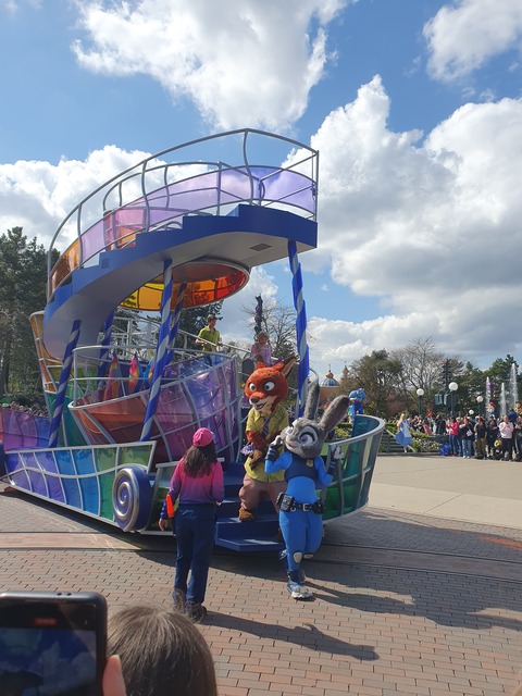 퍼레이드-주토피아