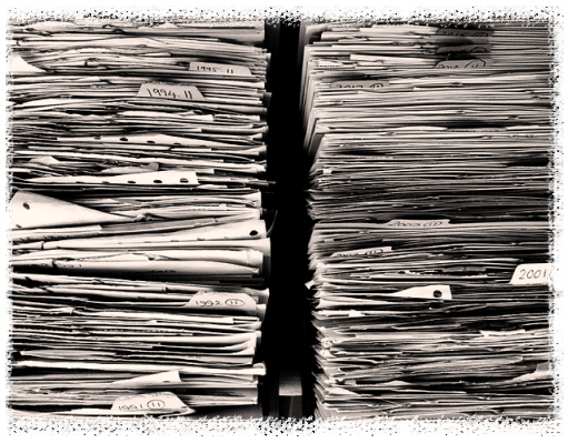 업무과다-서류-뭉치