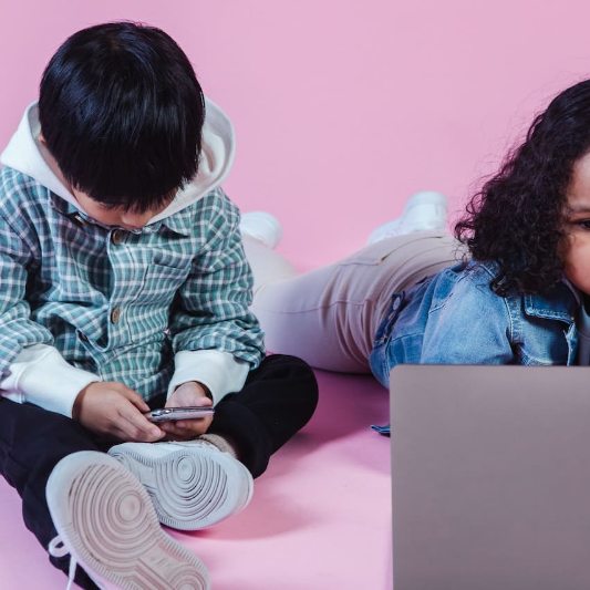 스마트폰 중독 위험성 테스트 필요성