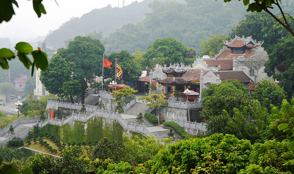 끄어옹 사원