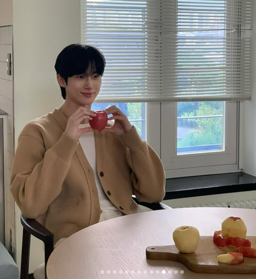 아이유 변우석