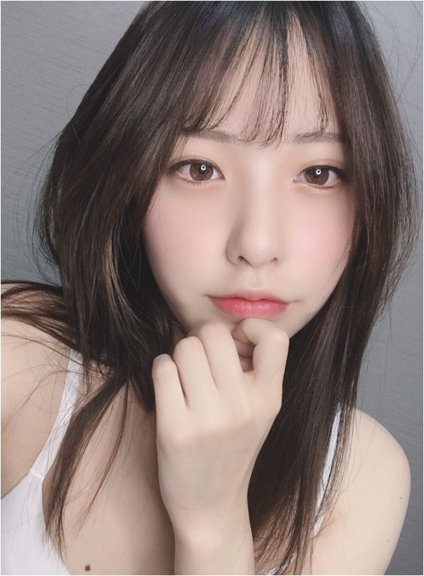 시라토 하나의 맑은 얼굴